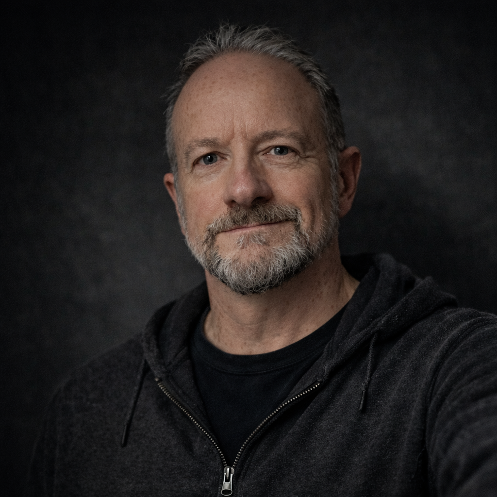 Headshot of Simon Ashton